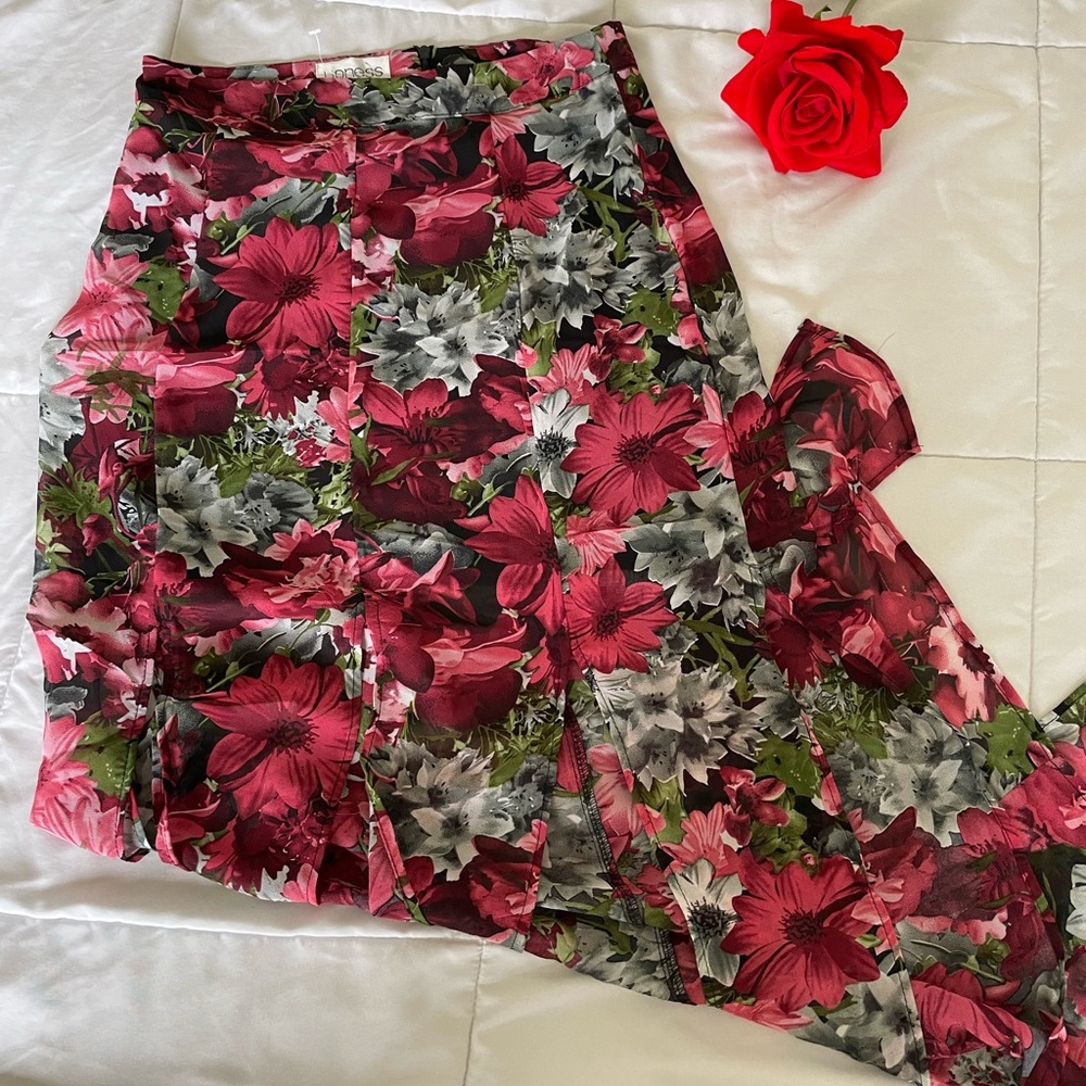 Lioness floral open slit maxi skirt